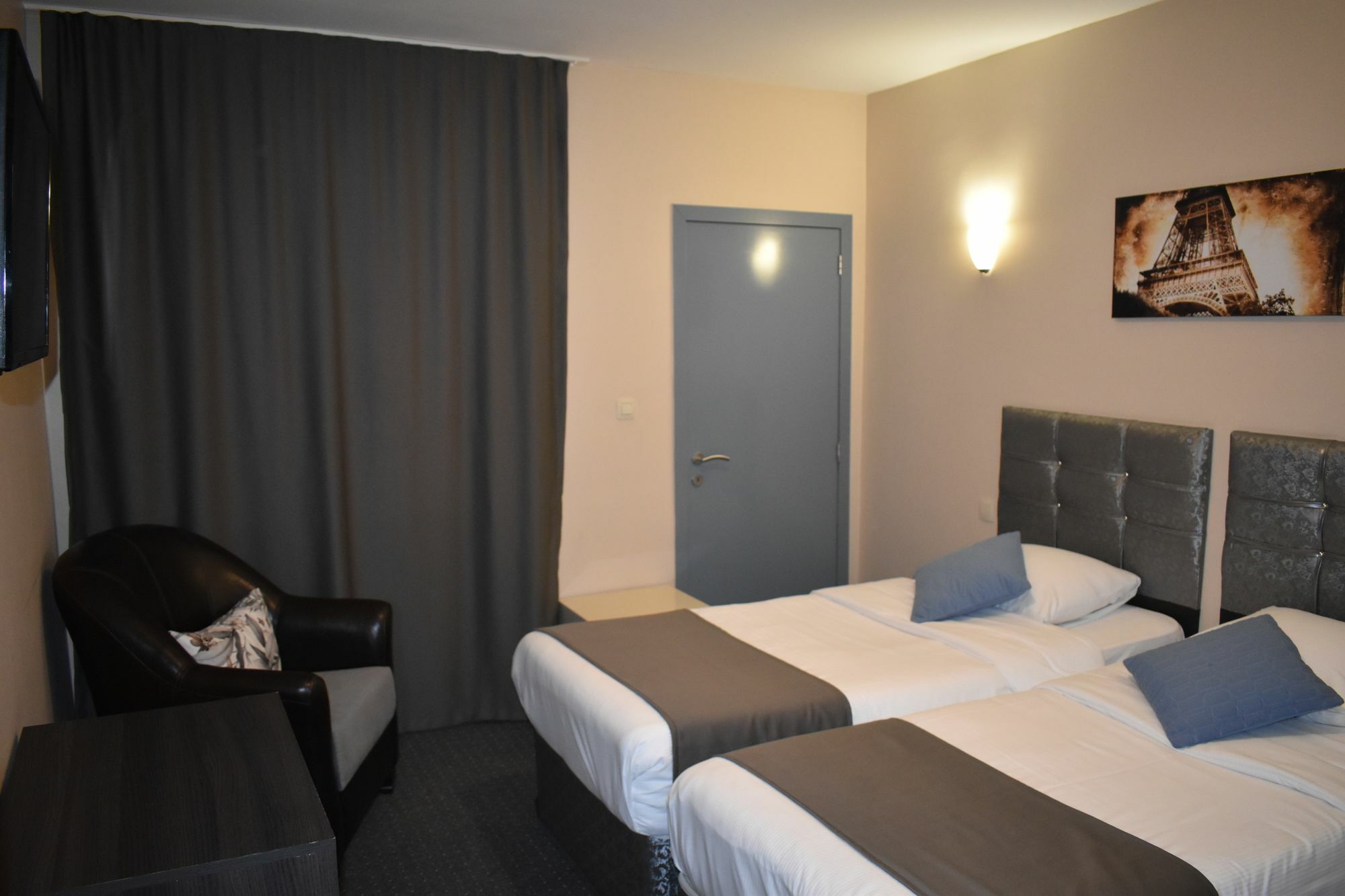 Hotel Meribel Saint-Josse-ten-Noode Exterior photo